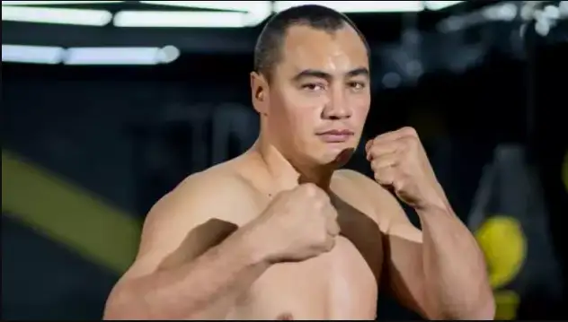 ساراپشى قازاقستاندىق نوكاۋتشىنىڭ شەتتەلۋىنە كىنالى كىم ەكەنىن ايتتى