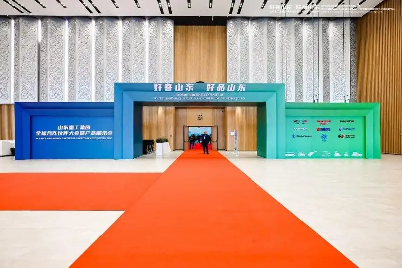 В Астане торжественно прошли Форум глобальных партнеров и выставка китайской компании SHIG