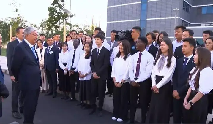 توقايەۆ قىتاي ءتىلىن قانشا ۋاقىتتا مەڭگەرگەنىن ايتتى