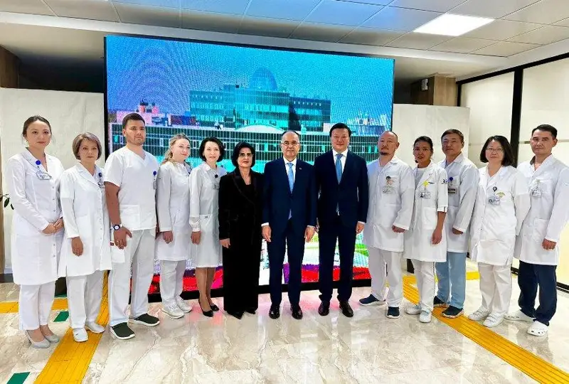 البانيا باسشىسى ق ر پرەزيدەنتىنىڭ ءىس باسقارماسى مەديتسينالىق ورتالىعىنىڭ اۋرۋحاناسىنا باردى