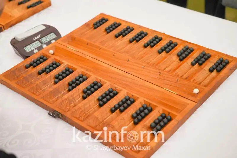 Қозоғистонлик 2000 нафар ўқувчи «тоғизқумалак» ўйнаб, Гиннес рекордини ўрнатади