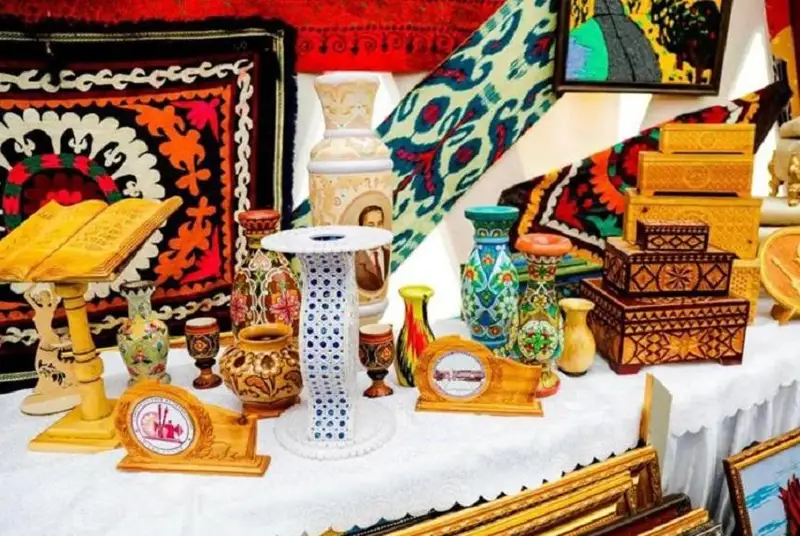 تاجىكستاننىڭ ەلورداداعى كورمە- جارمەڭكەسى مەرزىمىنەن بۇرىن اياقتالدى