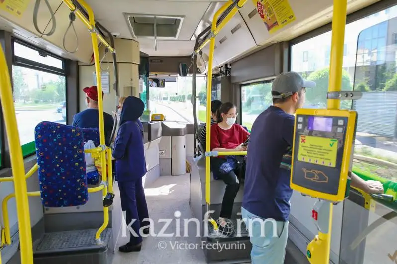 استانا اۆتوبۋستارىندا جول اقىسىن تولەۋدىڭ جاڭا ءتاسىلى ەنگىزىلەدى