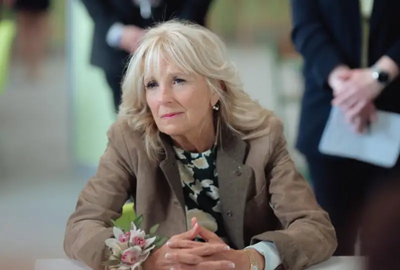 Первая леди США заболела коронавирусом