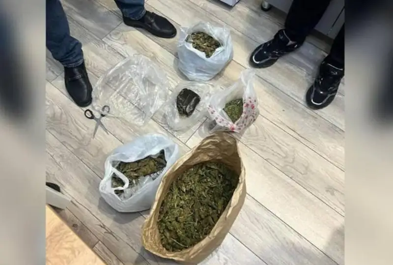 Крупную партию наркотиков изъяли в Астане