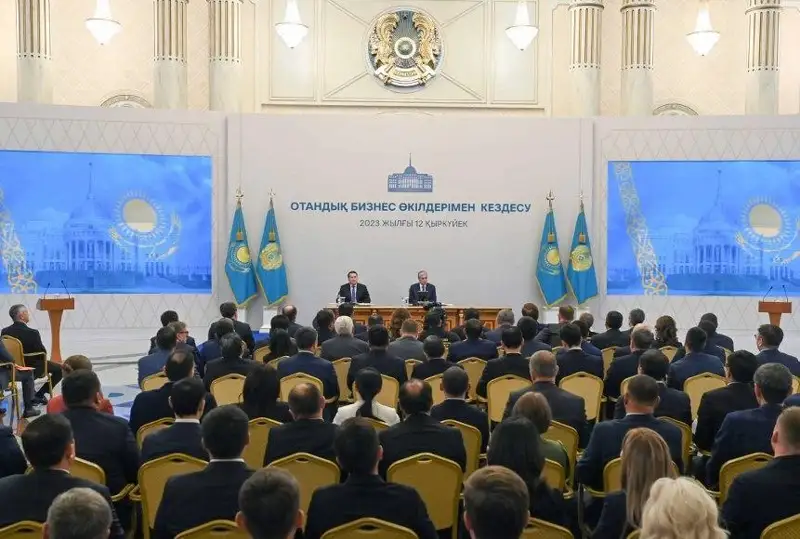 Президент тез орада активларни қайтариш бўйича қонун қабул қилинишини айтди