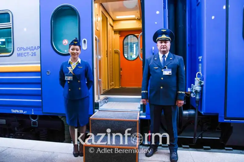 Душевая, микроволновка и видеонаблюдение: как выглядят современные вагоны казахстанского производства