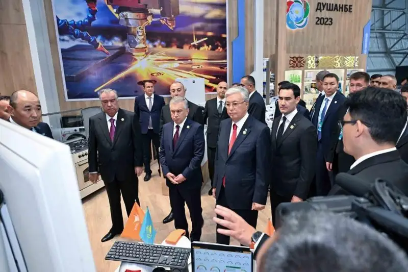 ҚР Президенти «ЭКСПО Марказий Осиё – 2023» кўргазмасига ташриф буюрди