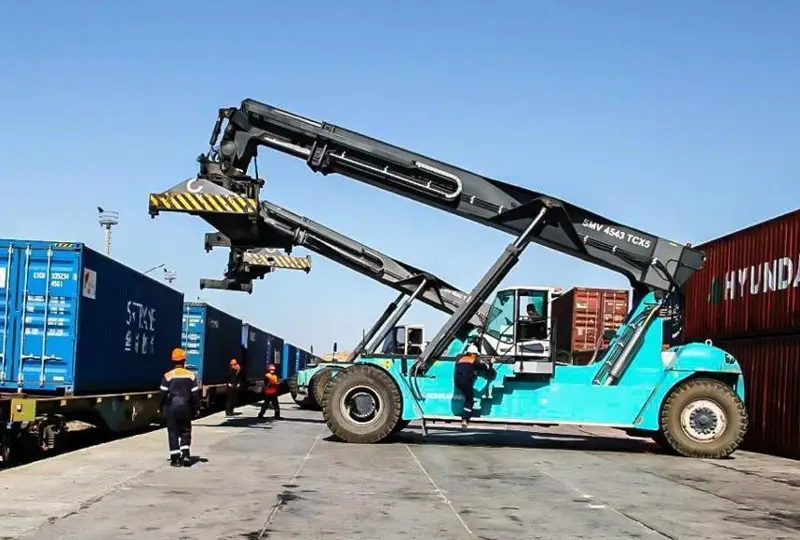 Экспорт юклари бўлган махсус поезд Қозоғистондан Тожикистонга жўнаб кетди