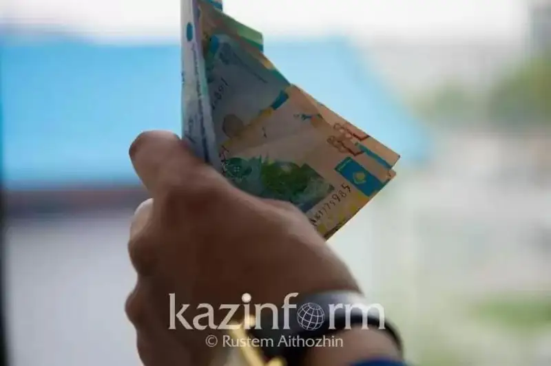 Қозоғистонда полиция ходимига пора бермоқчи бўлган Ўзбекистон фуқароси қўлга олинди