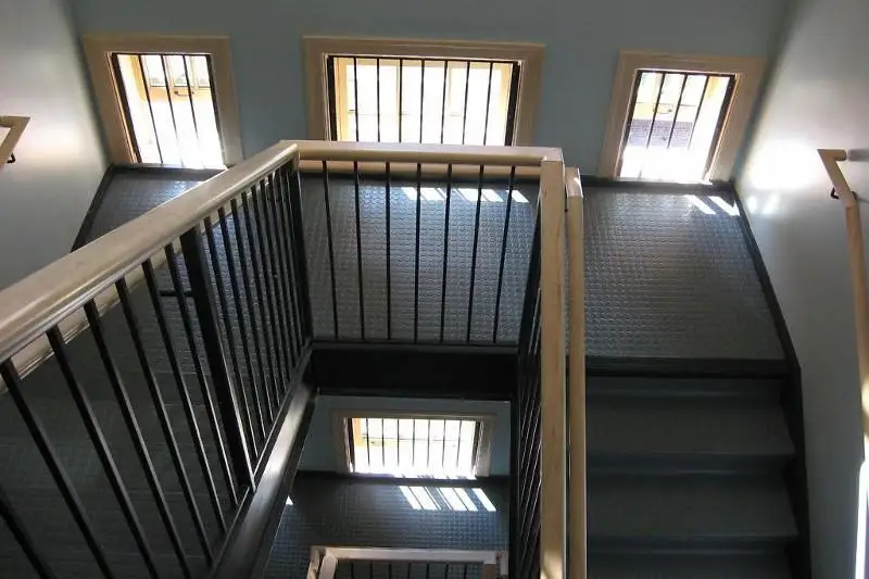 كۇندە باسپالداقپەن شىعۋ اعزاعا قالاي اسەر ەتەدى؟