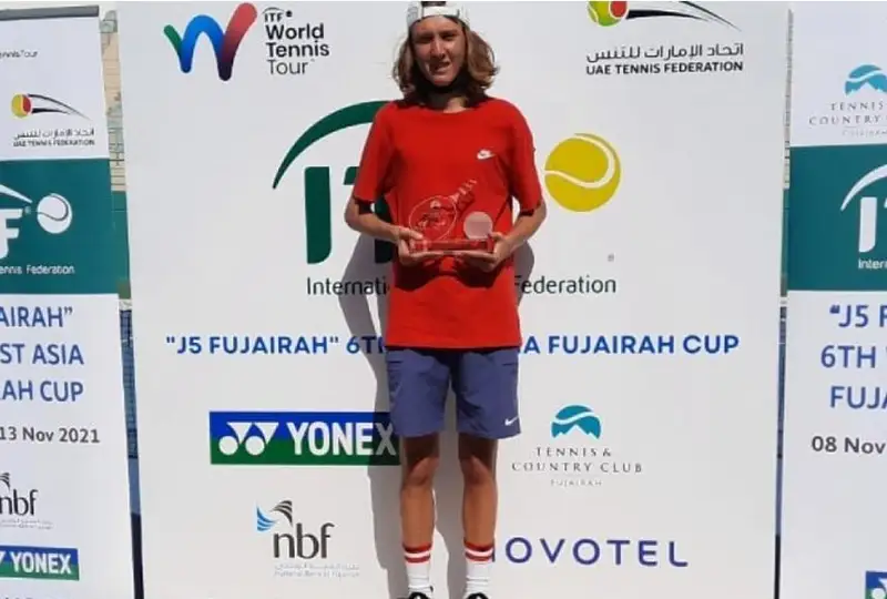 Danıal Rahmatýllaev ITF reıtıngisinde Qazaqstannyń birinshi raketkasy atandy
