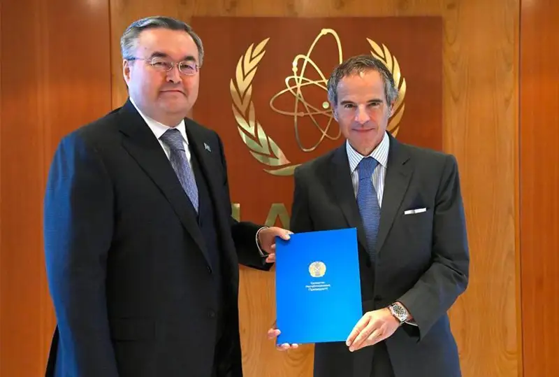 Қозоғистоннинг доимий вакили МАГАТЭ бош директорига ишонч ёрлиғини топширди
