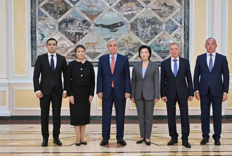 国家元首会见人权保障体系代表