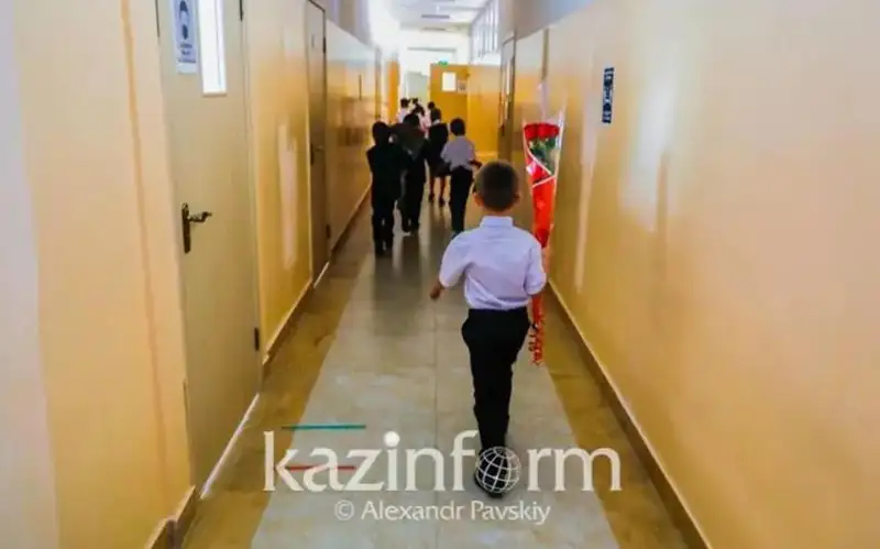 Segiz óńirde 42 mektep jylytý maýsymyna daıyn emes