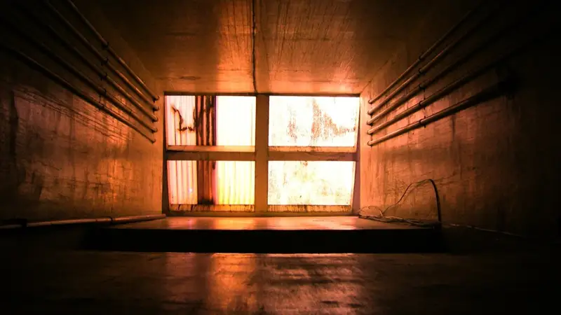 73-летняя женщина упала в шахту лифта и получила множественные травмы в ревматологическом центре Алматы