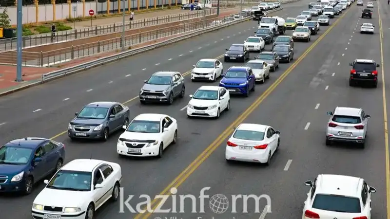 Зачем власти Казахстана предложили упразднить налог на транспорт