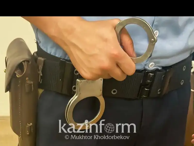  На 15 суток арестовали директора школы в Павлодарской области