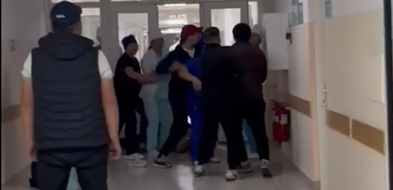 кадр из видео