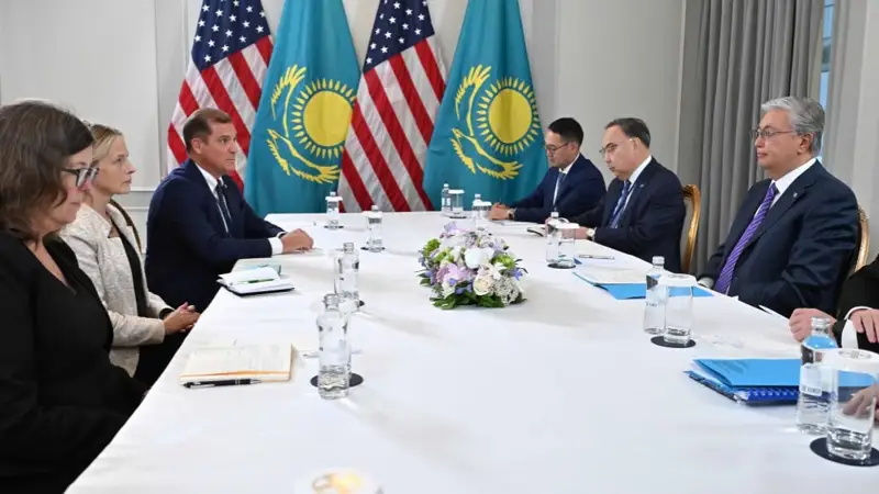 Президент Казахстана встретился с вице-президентом корпорации Amazon Сьюзан Пойнтер.