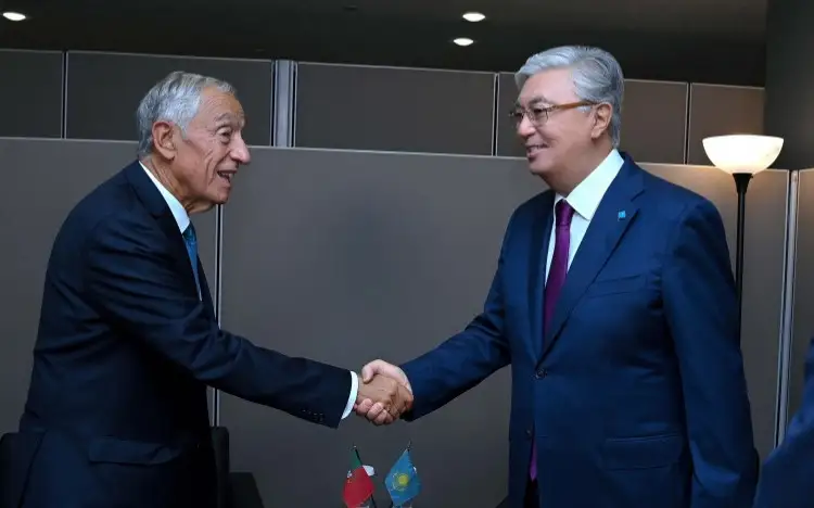 托卡耶夫总统会见葡萄牙总统