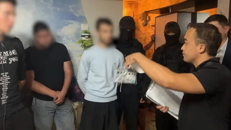Polıtsııa