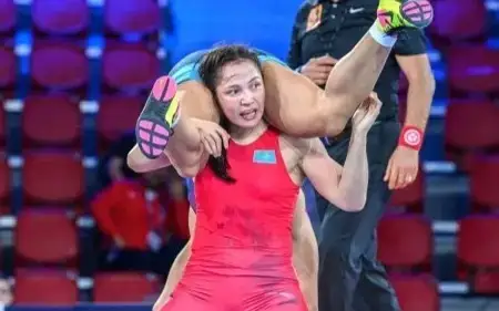 Zhamila Bakbergenova gets through to 2023 World Wrestling Championships semifinals 