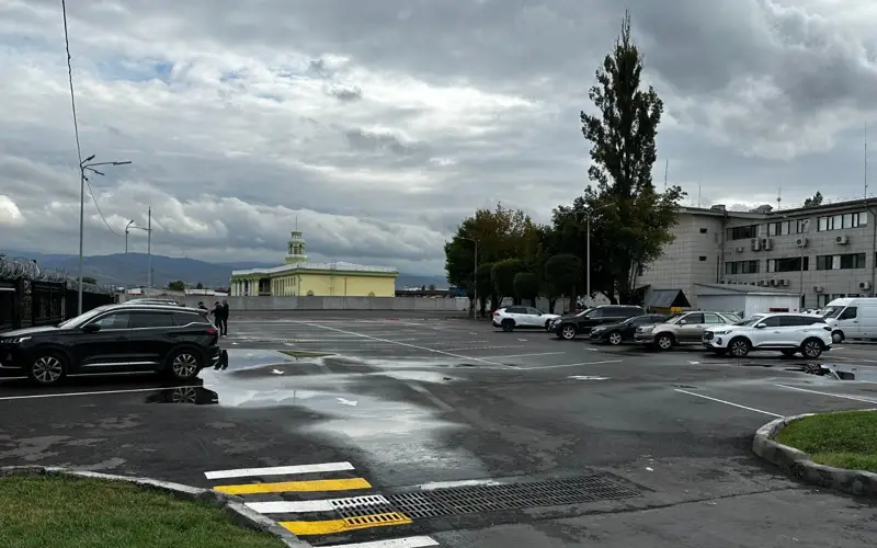 Новые парковочные места появились в аэропорту Алматы