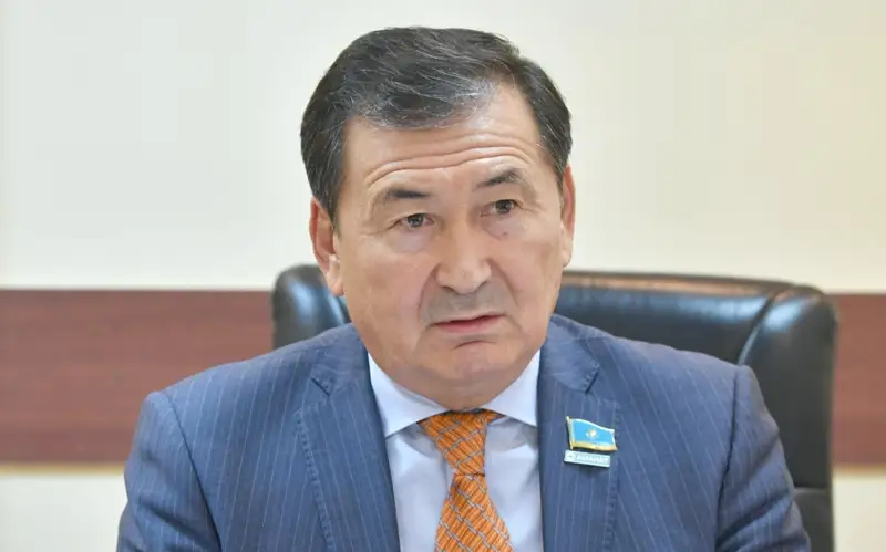 депутат Турганов