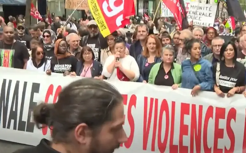 митинги против расизма во Франции