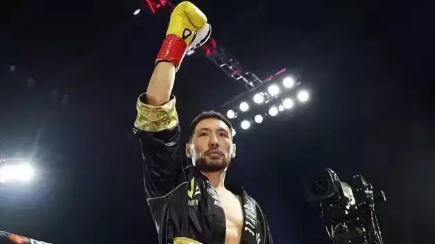 ©instagram.com/janibek_alimkhanuly