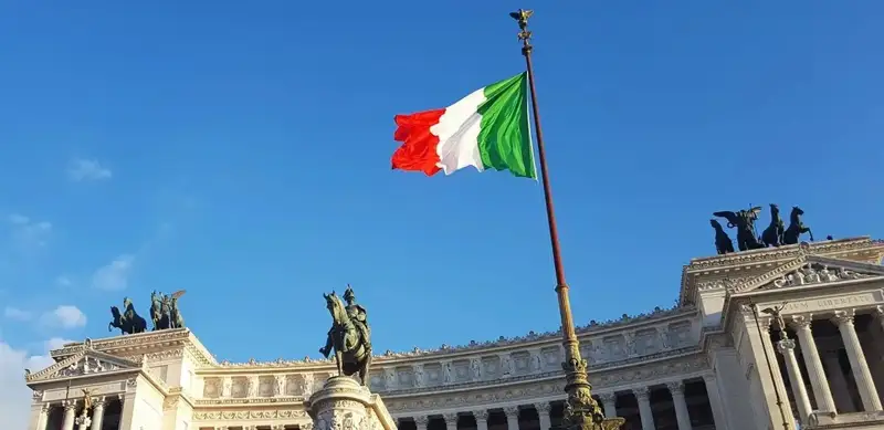 Италиянинг собиқ президенти Жоржио Наполитано билан хайрлашди