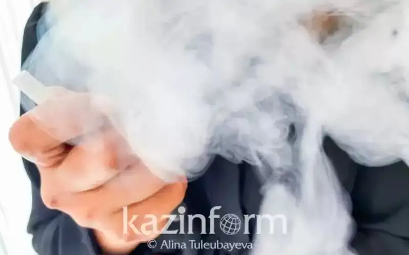 11-15 жастағы жасөспірімдердің 10 пайызы тұрақты түрде вейп шегеді – ДСМ