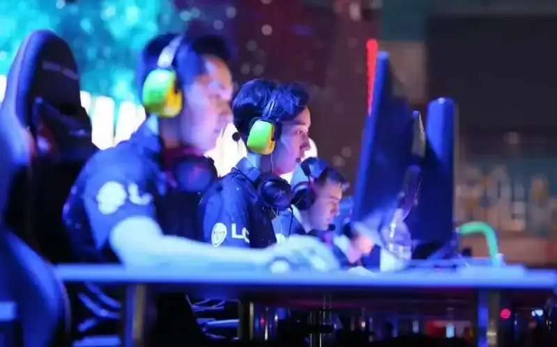 Киберспорт