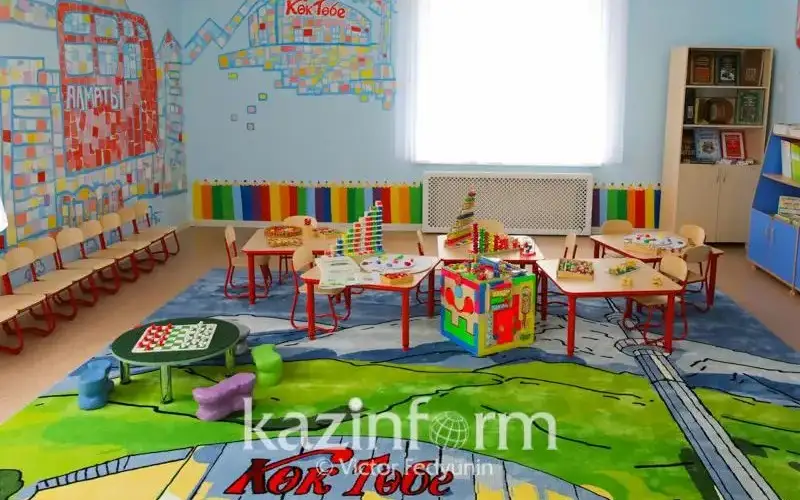 Oralda balabaqshada et ıistenip ketken: meńgerýshi qyzmetinen bosatyldy