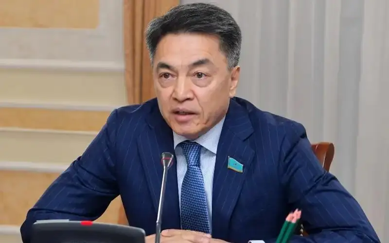 Президент прекратил полномочия сенатора Аскара Шакирова