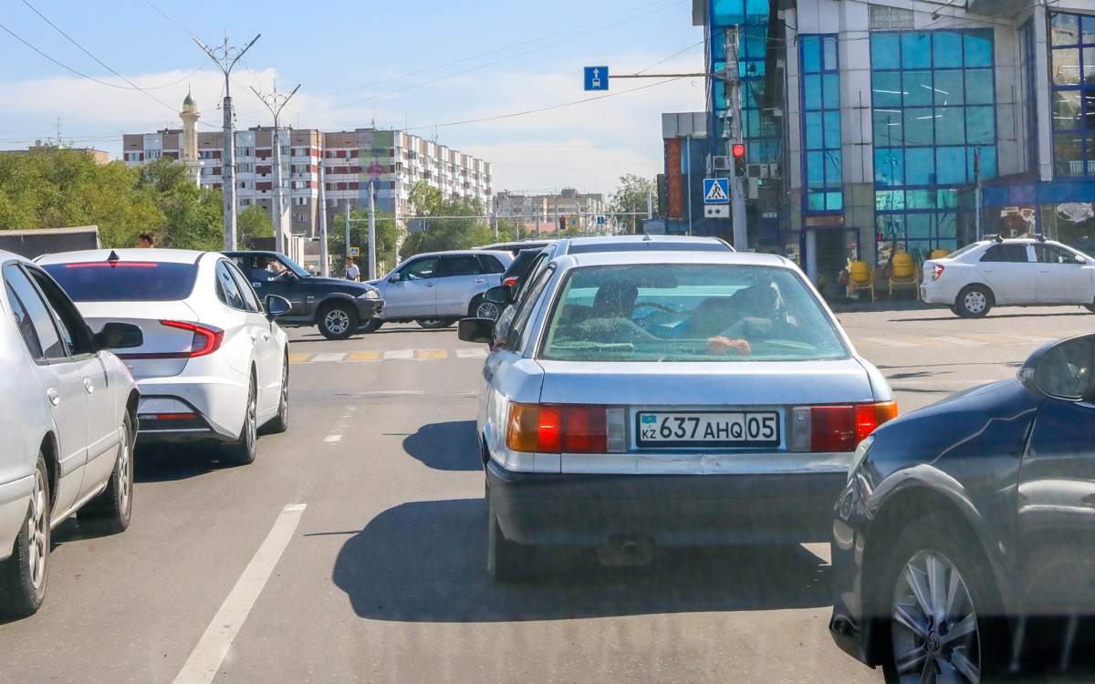 Авто на газу начали проверять в Казахстане