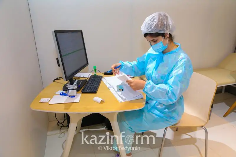 Коронавирус науқастарымен байланыста болған адамдарды оқшаулау тәртібі өзгерді - қаулы
