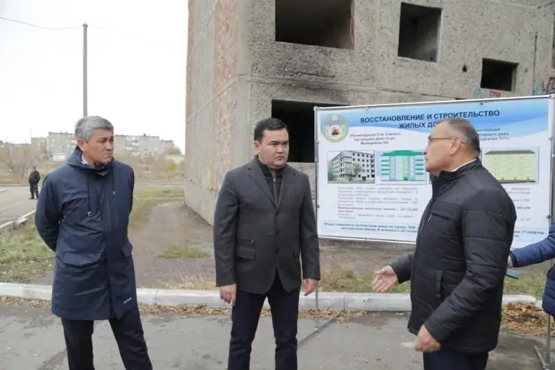Shahtınskide bos turǵan kópqabatty úıler qalpyna keltirilmek