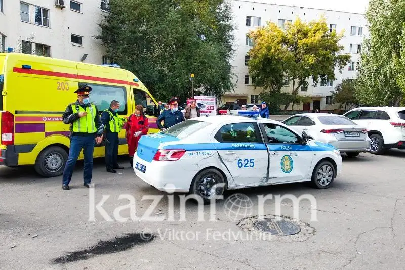 9 көлік зақымдалып, оқ атылды: Астанада көлік ұрысы қалай ұсталды