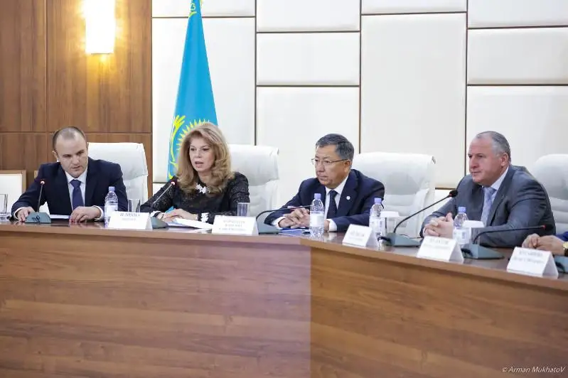 Bolgarııamen qarym-qatynas jańa satyǵa kóteriledi - Janseıit Túımebaev