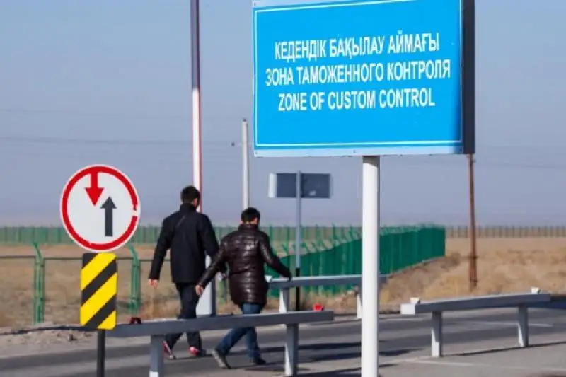 Aqtaýdaǵy kedennen tárkilengen taýarlar muqtaj jandarǵa taratyldy