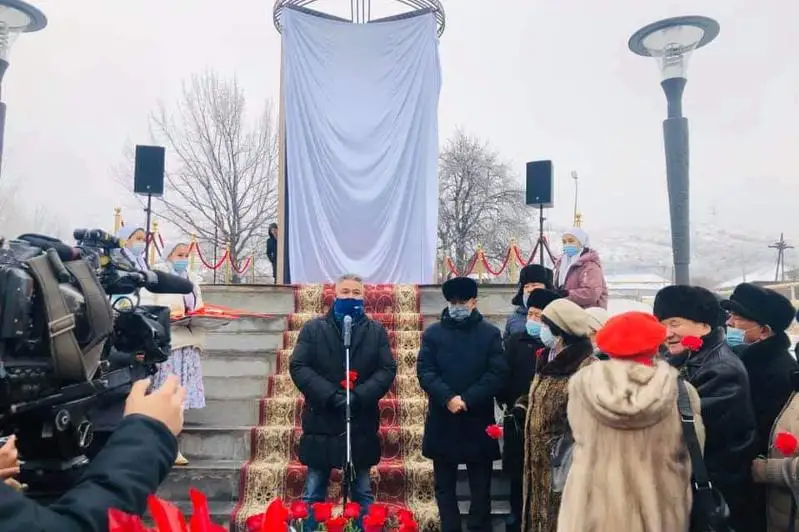 «Aqjoldyqtar» Almaty mańyndaǵy «Alash» eskertkishiniń ashylýyna qatysty