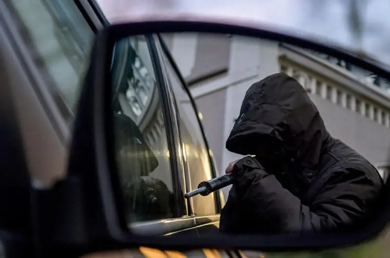 11 автомобилей одной марки угнал шымкентский автовор