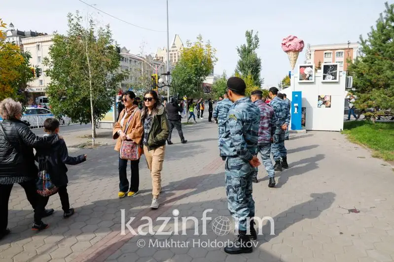 Іshki ister mınıstri zańsyz mıtıngilerge pikir bildirdi