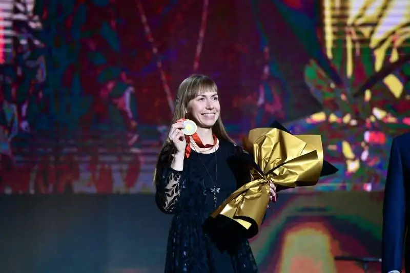 Qazaqstandyq ziltemirshi Beıjiń Olımpıadasynyń altyn medalin aldy