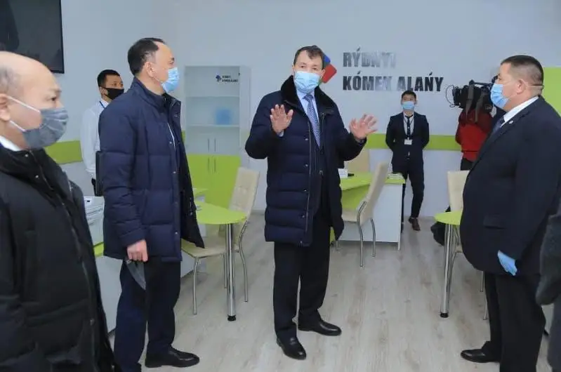 Alık Shpekbaev: Halyqqa qolaıly jaǵdaı jasalmaǵan jerde jemqorlyq taralady