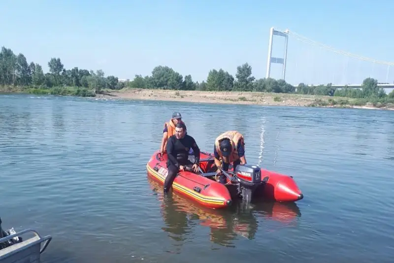 ShQO-da demalys kúnderi 5 adam sýǵa batyp ketti