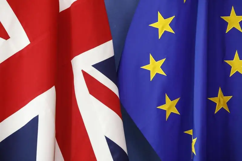 EO men Ulybrıtanııa Brexit boıynsha kelisimdi maquldady