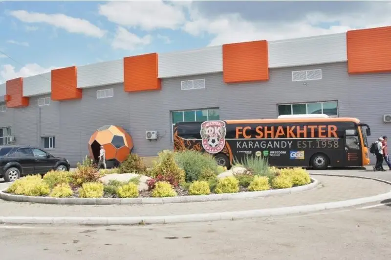 Qaraǵandydaǵy «Shahter» stadıony halyqaralyq matchtardy ótkizýge daıyn